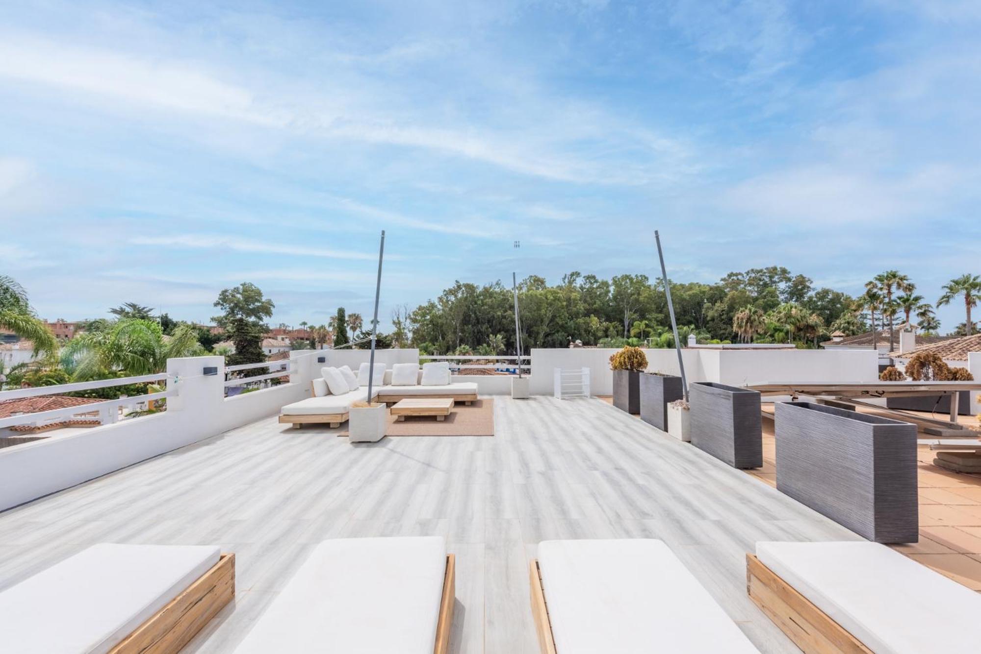 Casa Belle Luxury Side Holiday home *