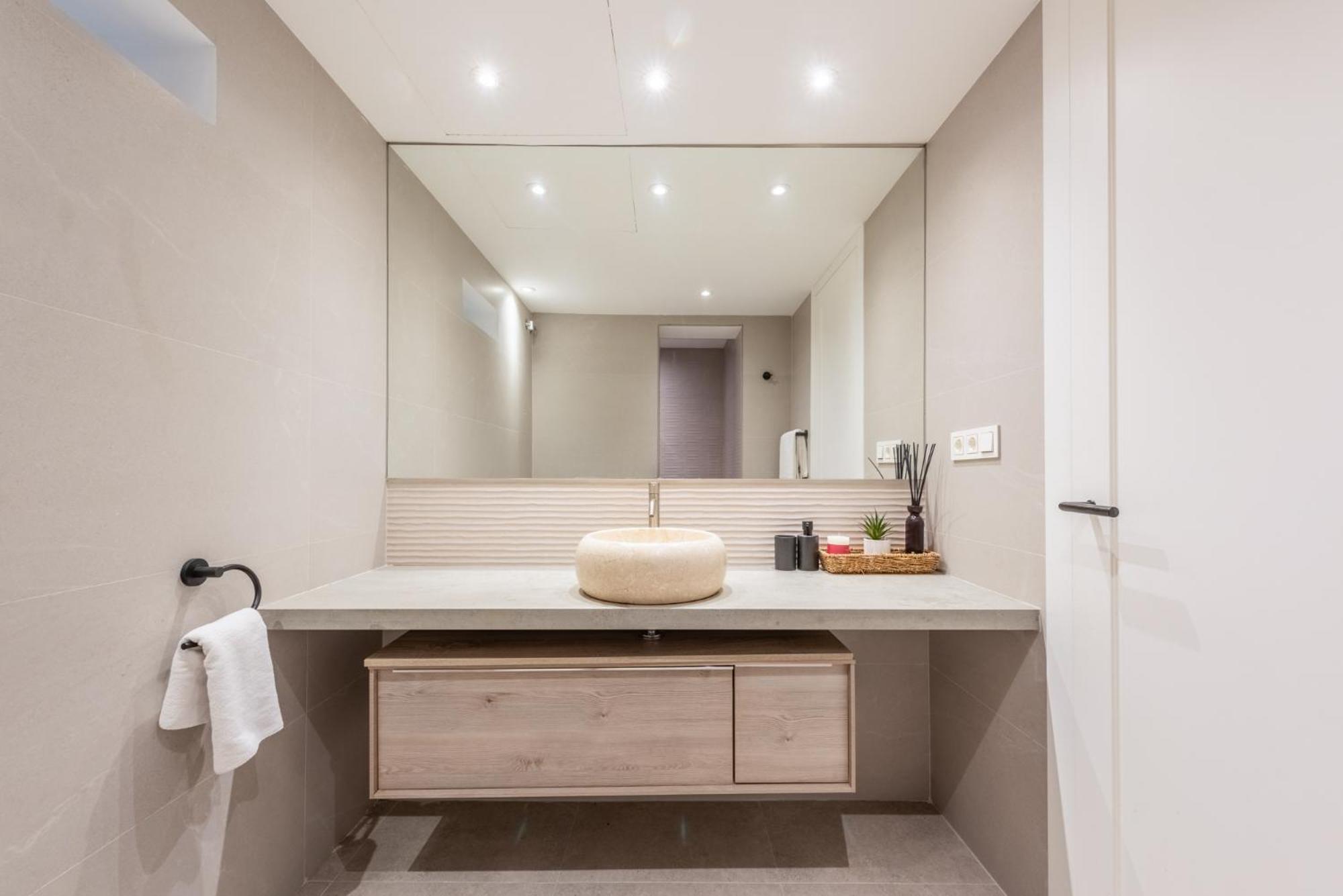 Casa Belle Luxury Side